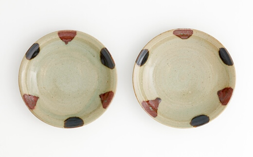 Kuromuta-yaki Kuromuta pottery